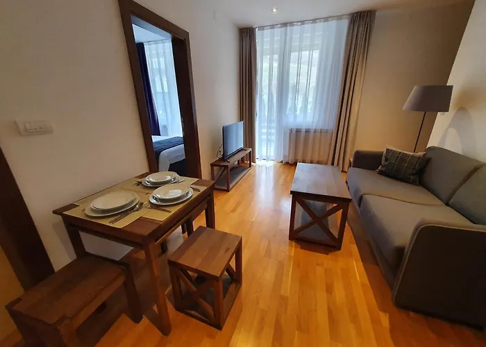 Planinsko Jutro - Centar Apartments, Kopaonik *